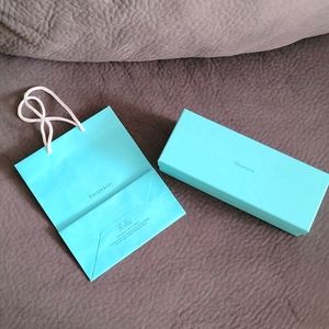 Tiffany & Co Home Accessory Gift Box  w matching Shopping Bag